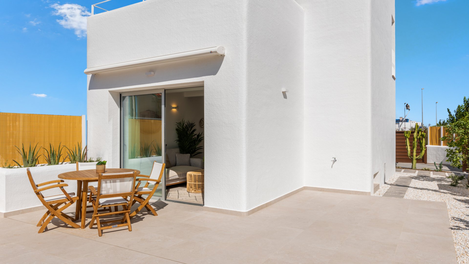 Obra nueva - Chalets -
Los Alcazares - Los Alcázares
