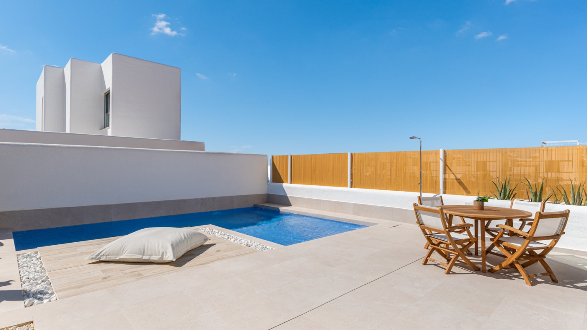 Obra nueva - Chalets -
Los Alcazares - Los Alcázares