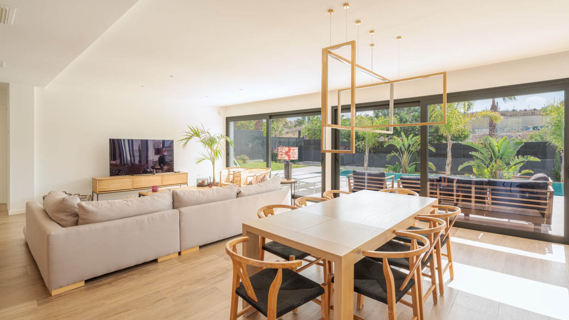 Obra nueva - Chalets -
Molina de Segura