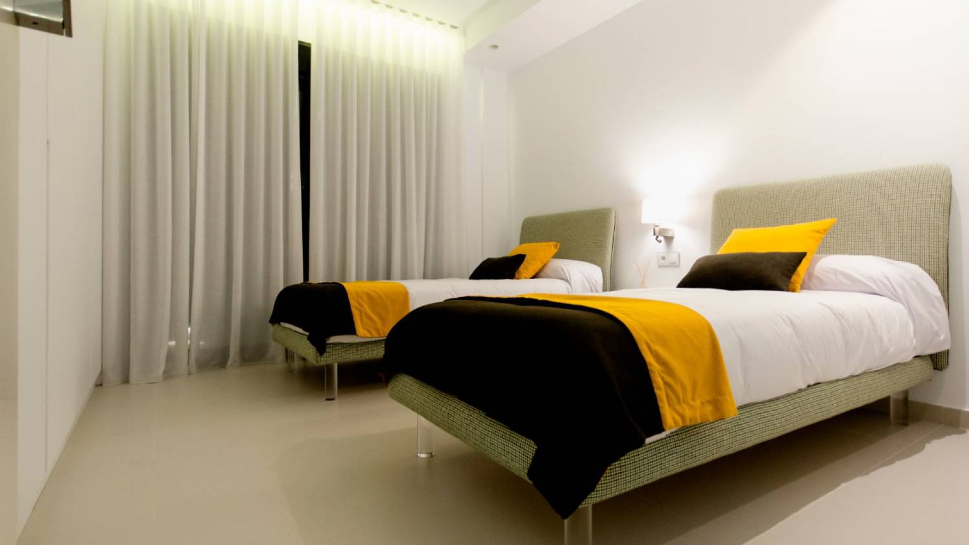 Obra nueva - Chalets -
Orihuela Costa - Orihuela