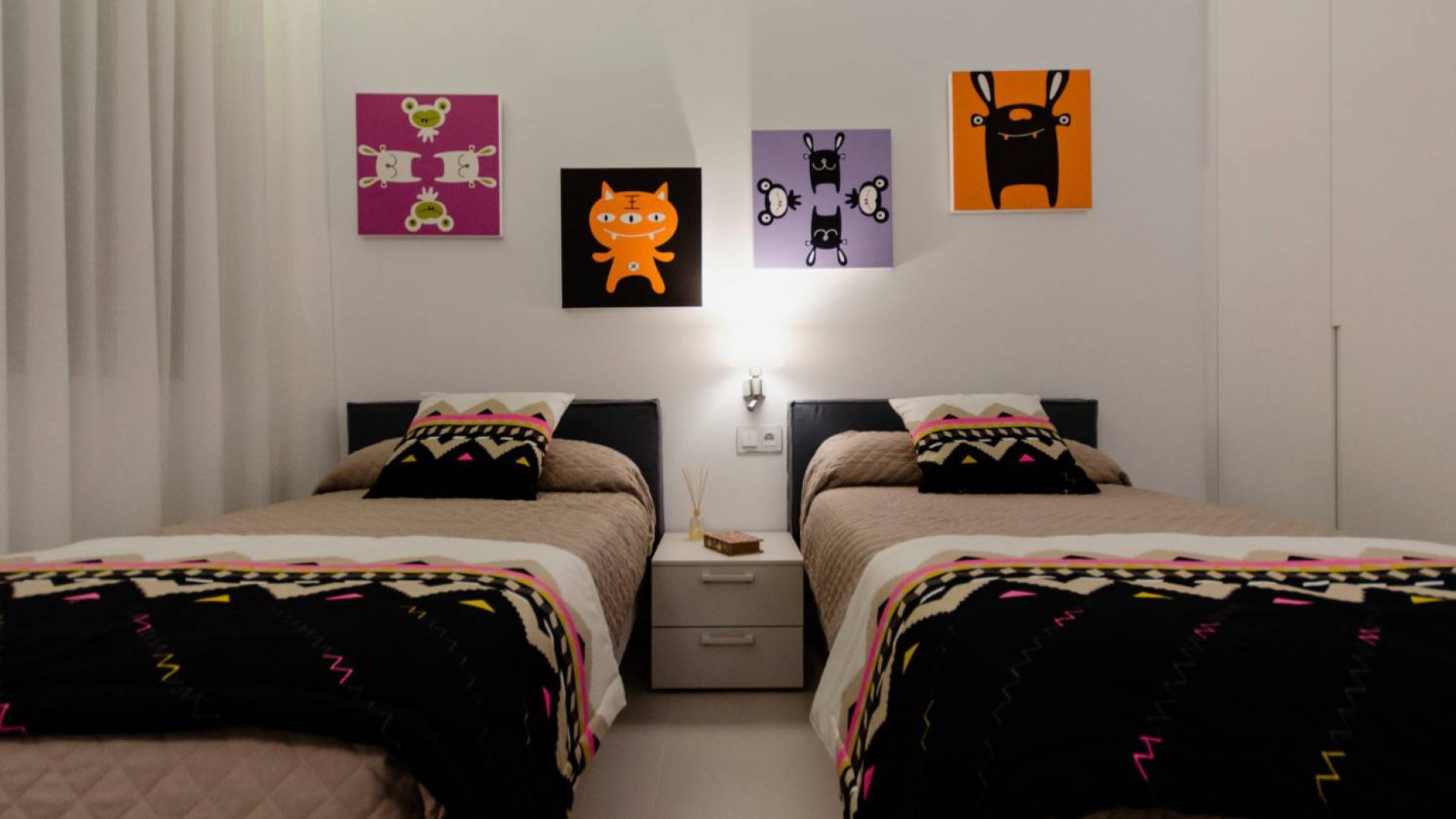 Obra nueva - Chalets -
Orihuela Costa - Orihuela