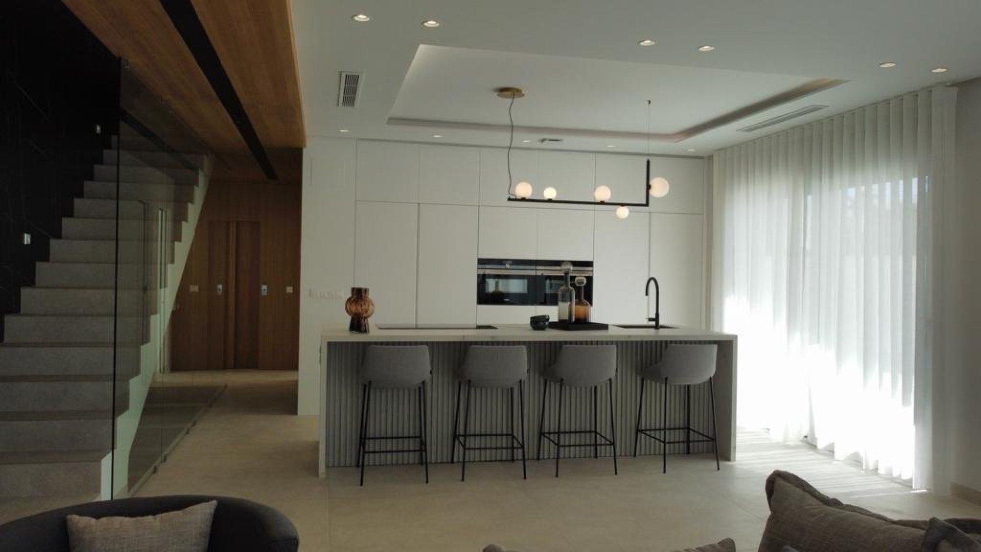 Obra nueva - Chalets -
Orihuela Costa