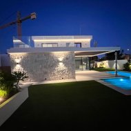 Obra nueva - Chalets -
Orihuela Costa