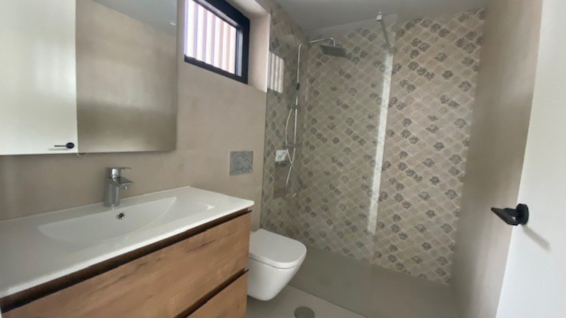 Obra nueva - Chalets -
Orihuela Costa