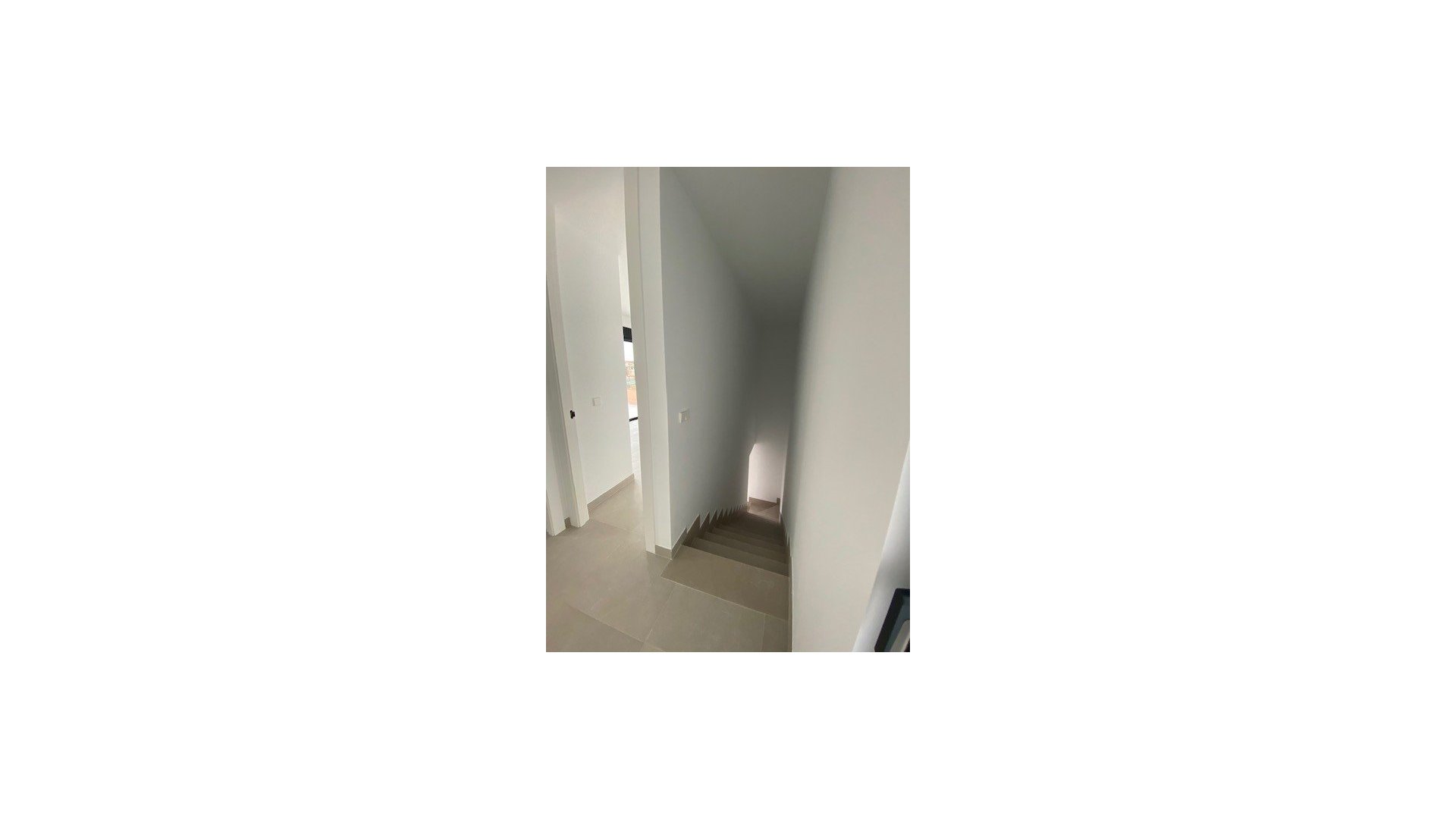 Obra nueva - Chalets -
Orihuela Costa