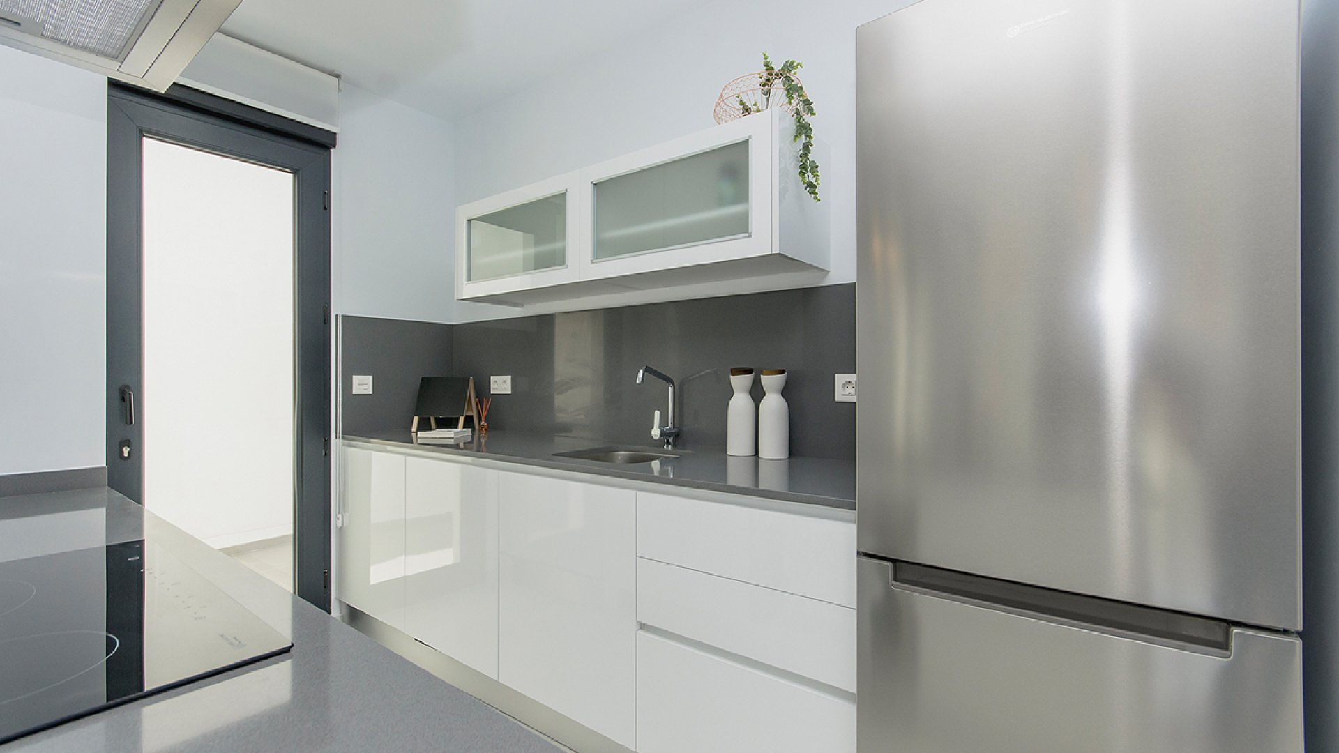 Obra nueva - Chalets -
Orihuela Costa