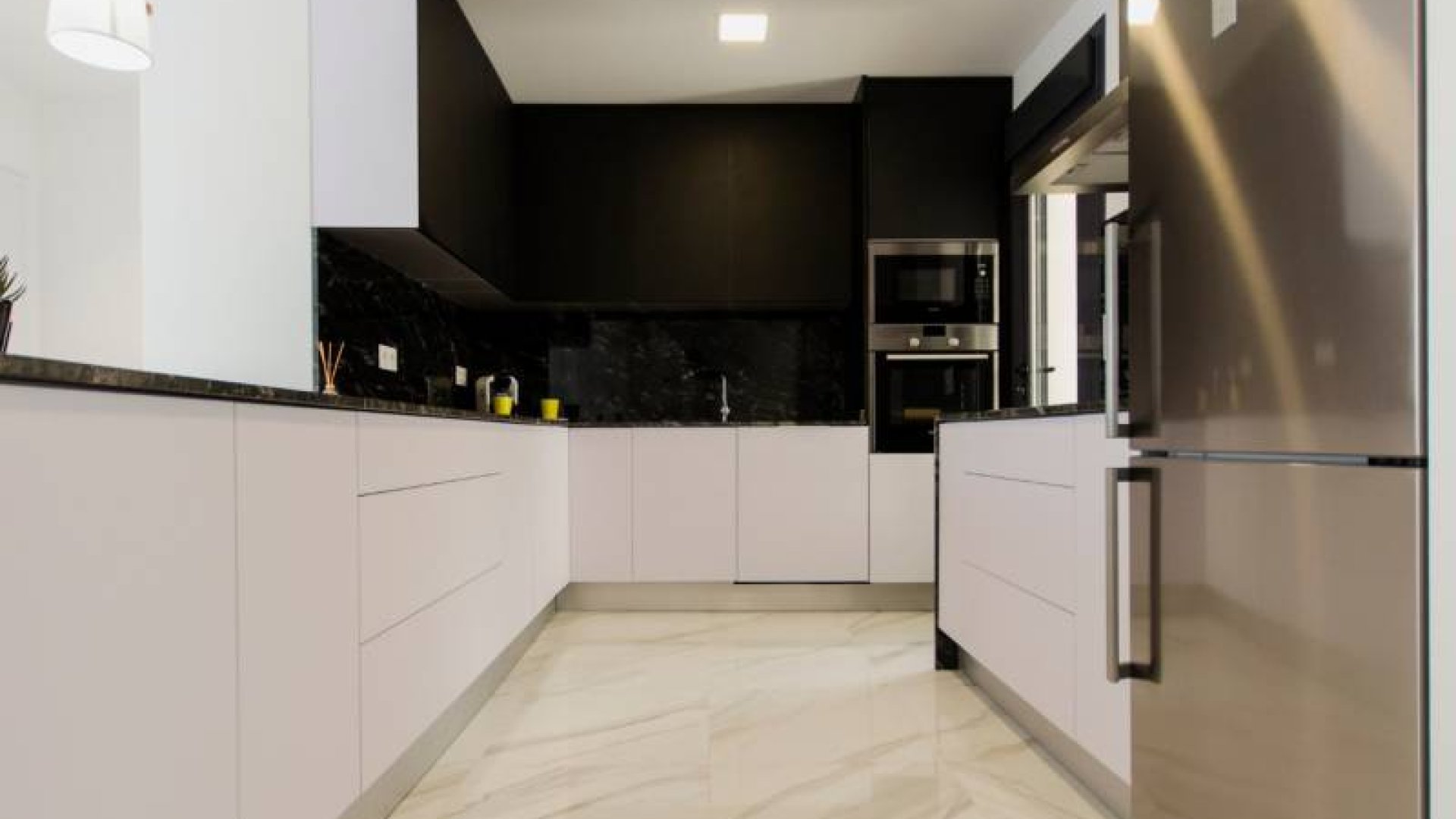 Obra nueva - Chalets -
Orihuela Costa