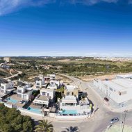 Obra nueva - Chalets -
Orihuela Costa