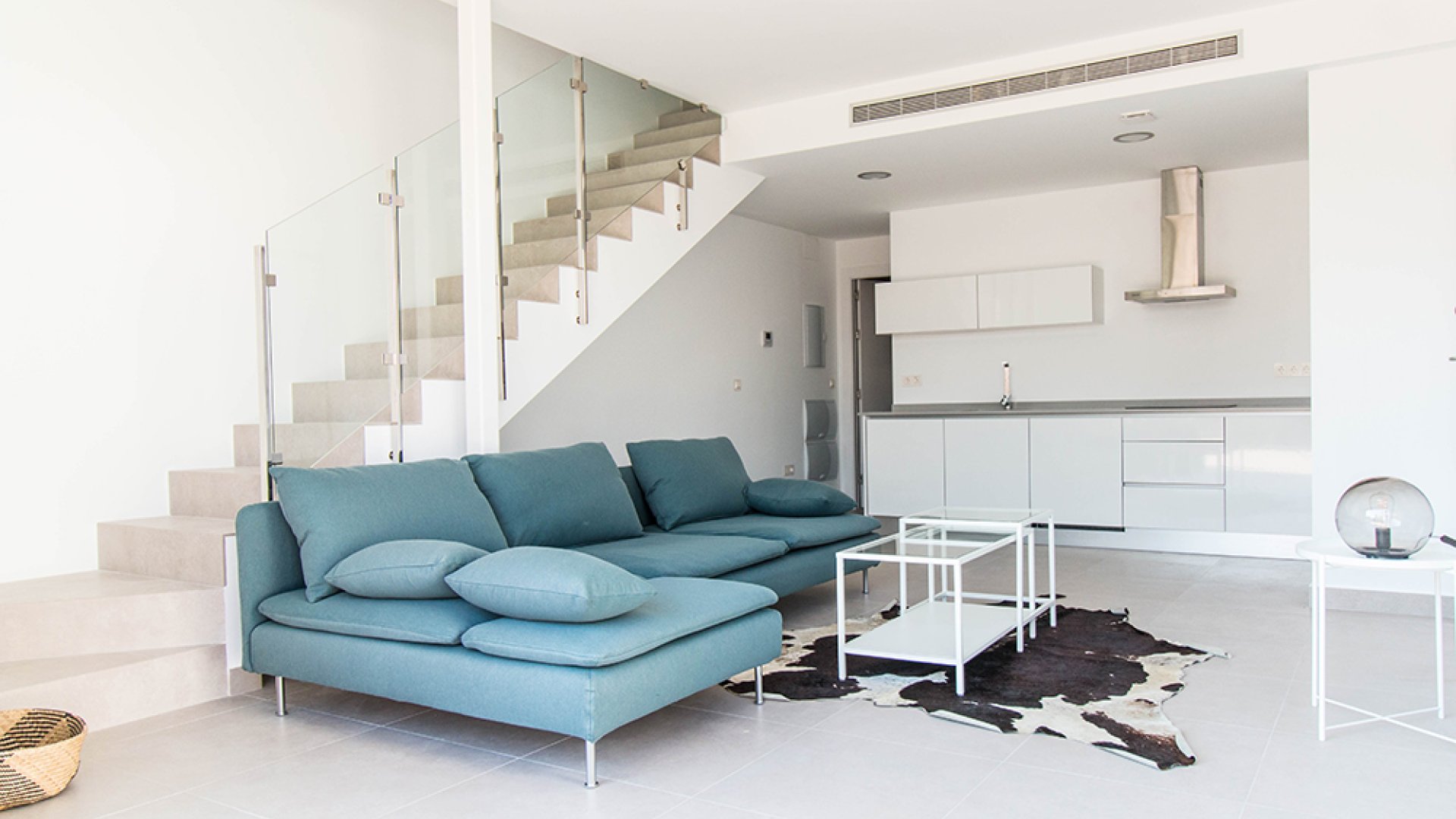 Obra nueva - Chalets -
Orihuela Costa