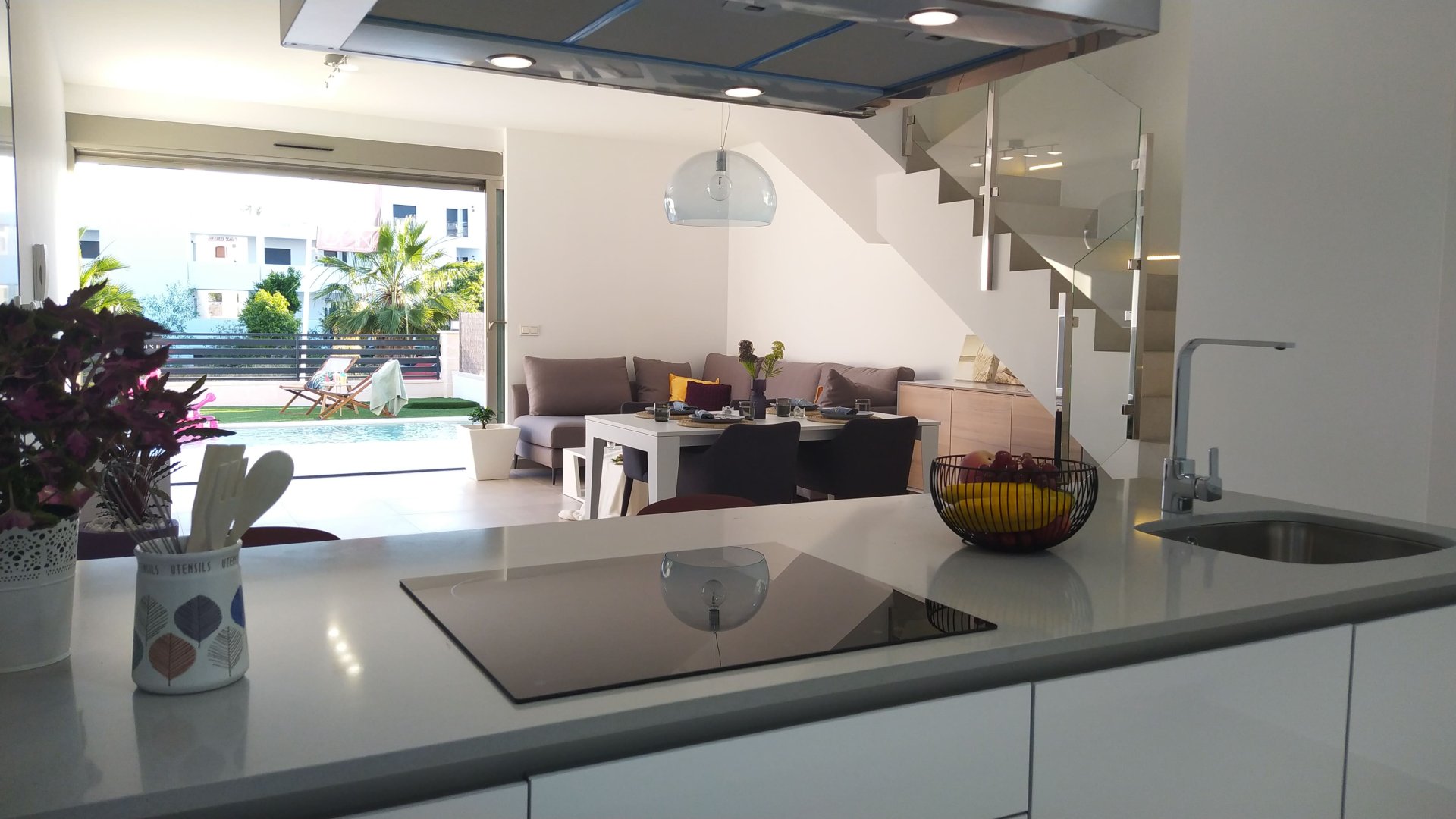 Obra nueva - Chalets -
Orihuela Costa