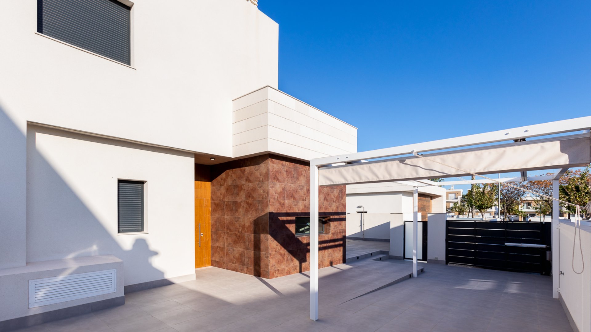 Obra nueva - Chalets -
Pilar de la Horadada
