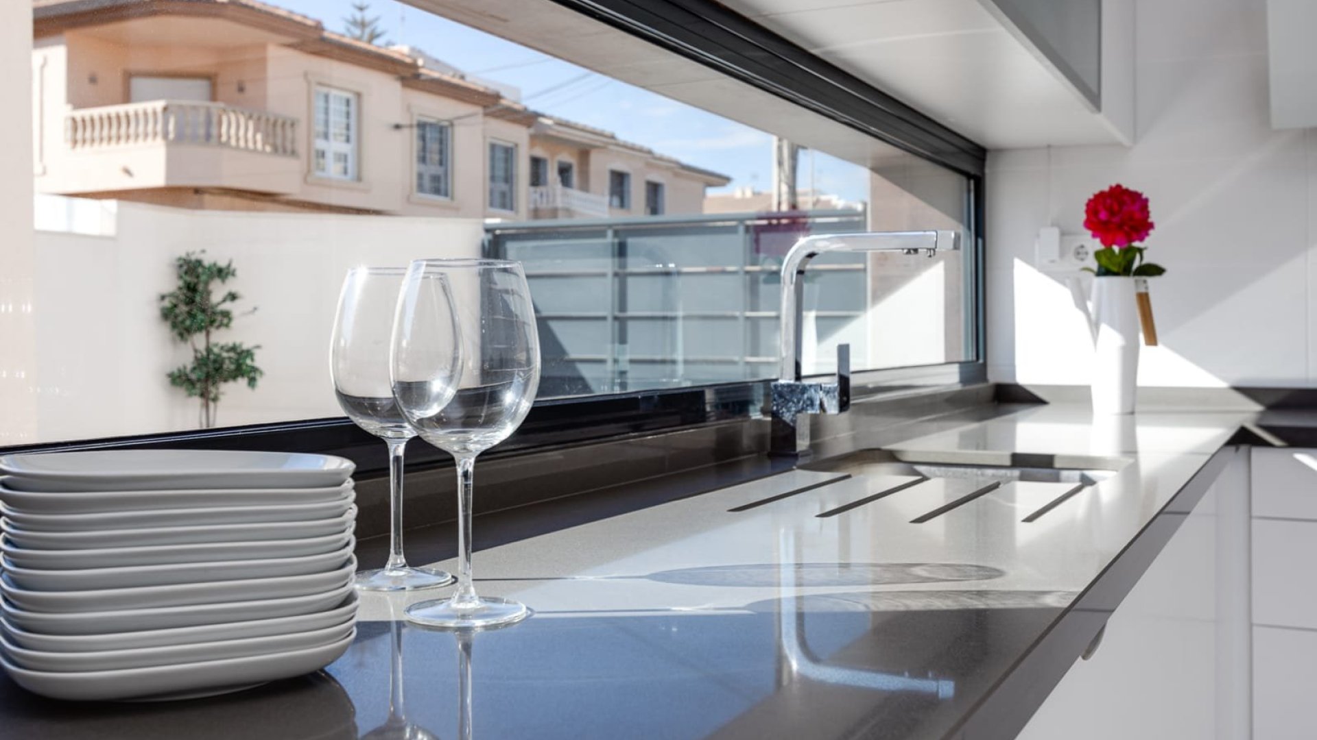 Obra nueva - Chalets -
Pilar de la Horadada