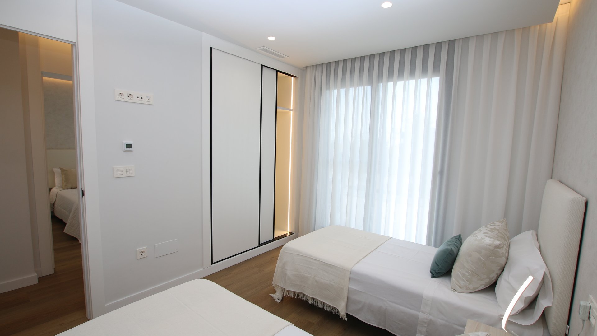 Obra nueva - Chalets -
Pilar de la Horadada