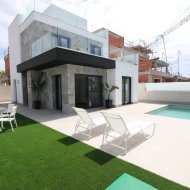 Obra nueva - Chalets -
Pilar de la Horadada