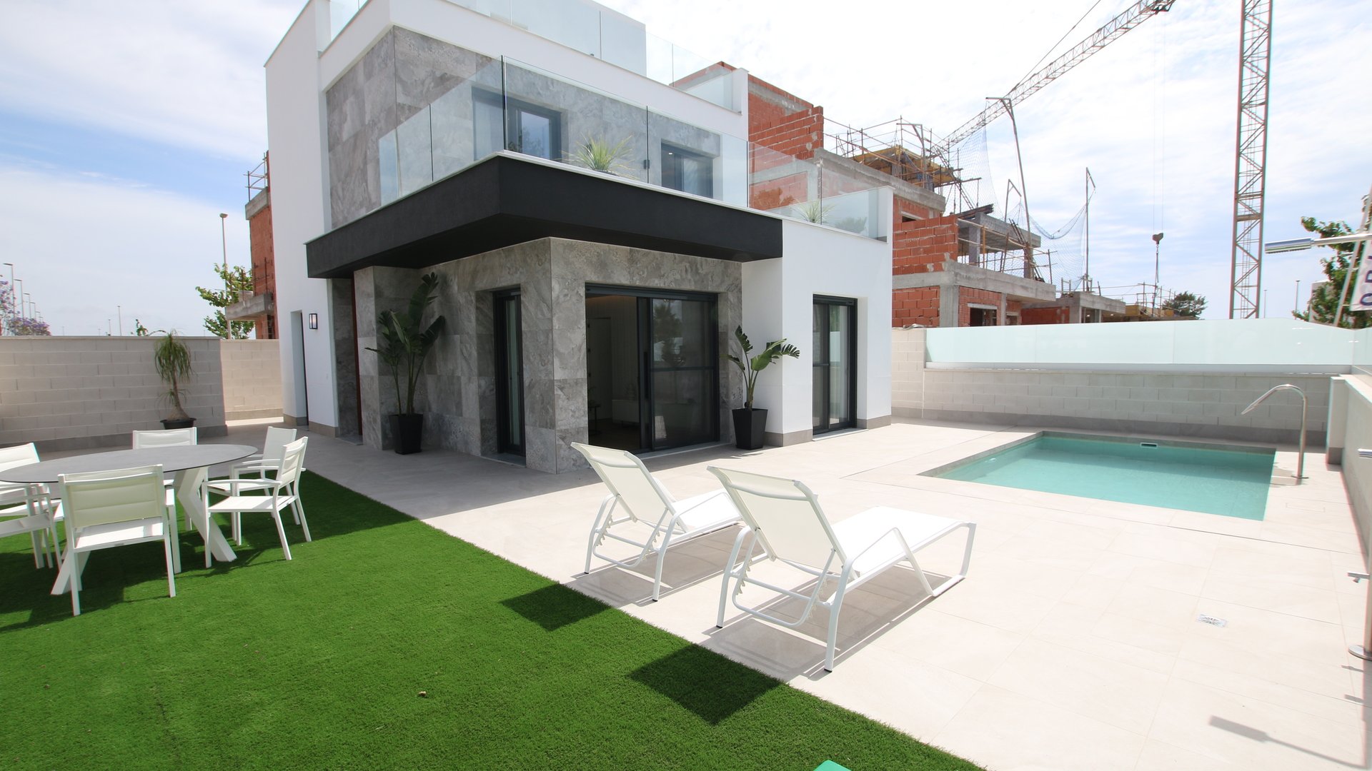 Obra nueva - Chalets -
Pilar de la Horadada