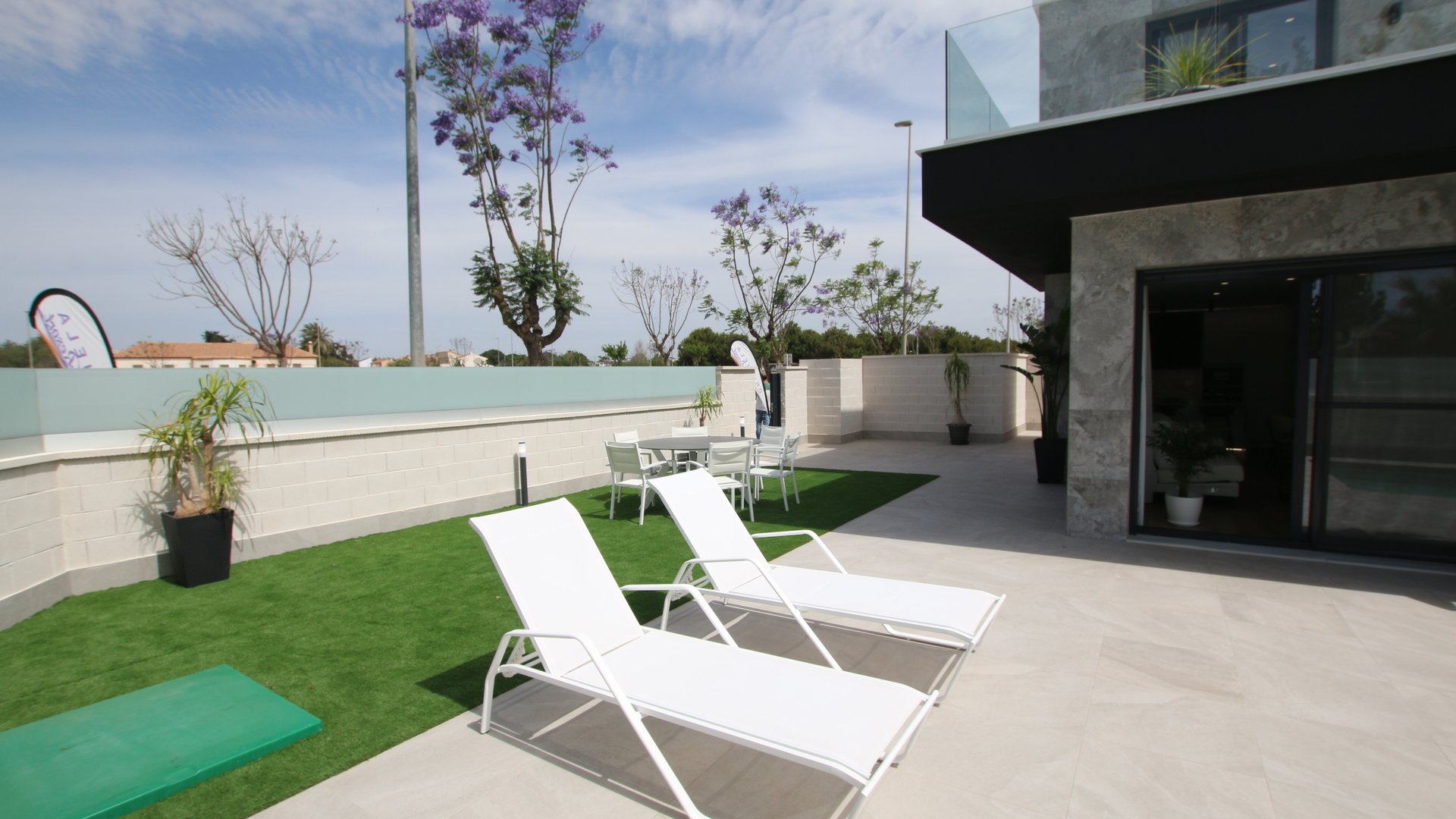 Obra nueva - Chalets -
Pilar de la Horadada
