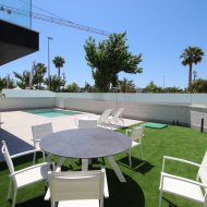 Obra nueva - Chalets -
Pilar de la Horadada