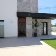Obra nueva - Chalets -
Pilar de la Horadada
