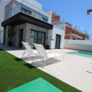 Obra nueva - Chalets -
Pilar de la Horadada