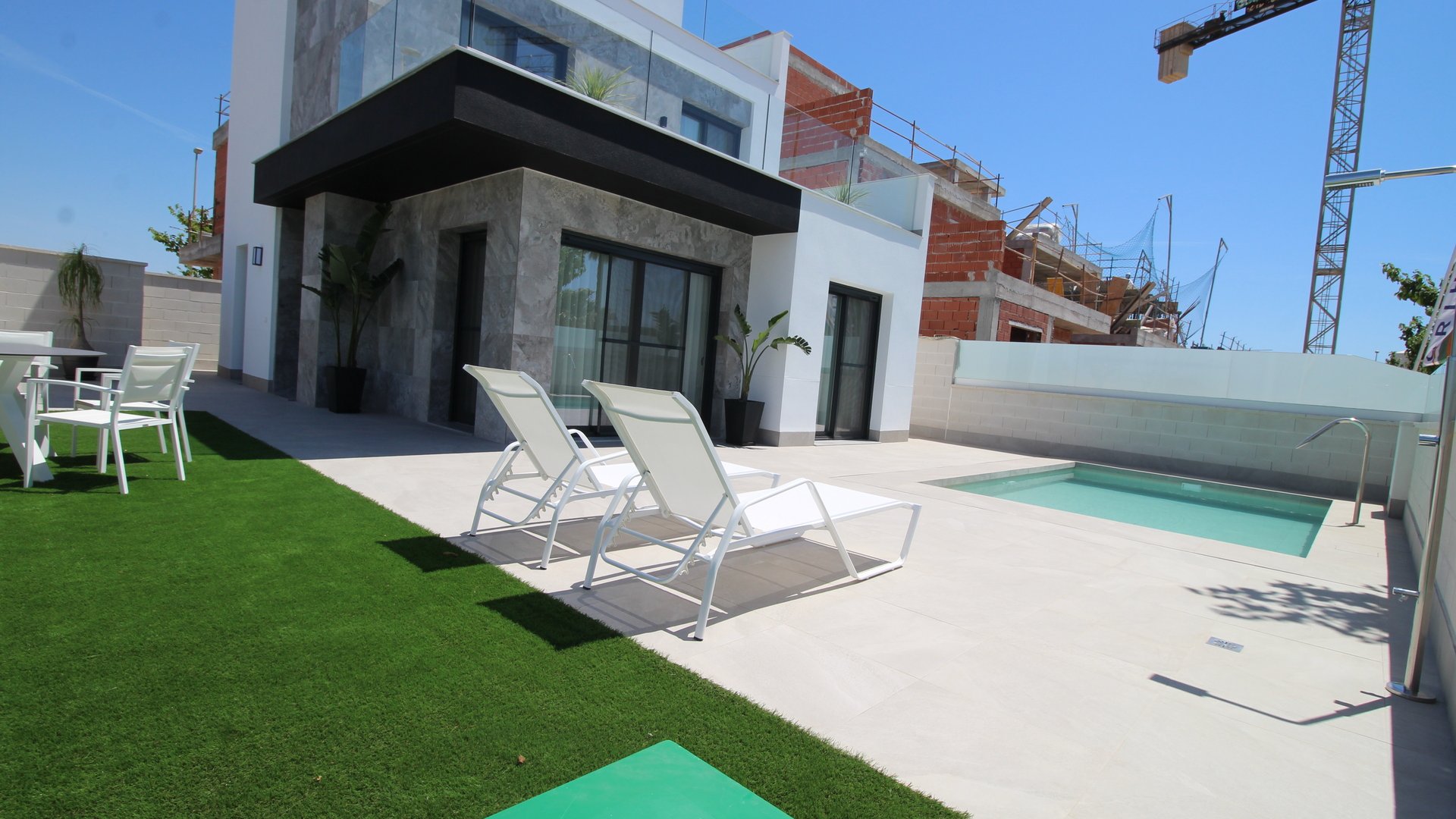 Obra nueva - Chalets -
Pilar de la Horadada
