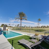 Obra nueva - Chalets -
Pilar de la Horadada