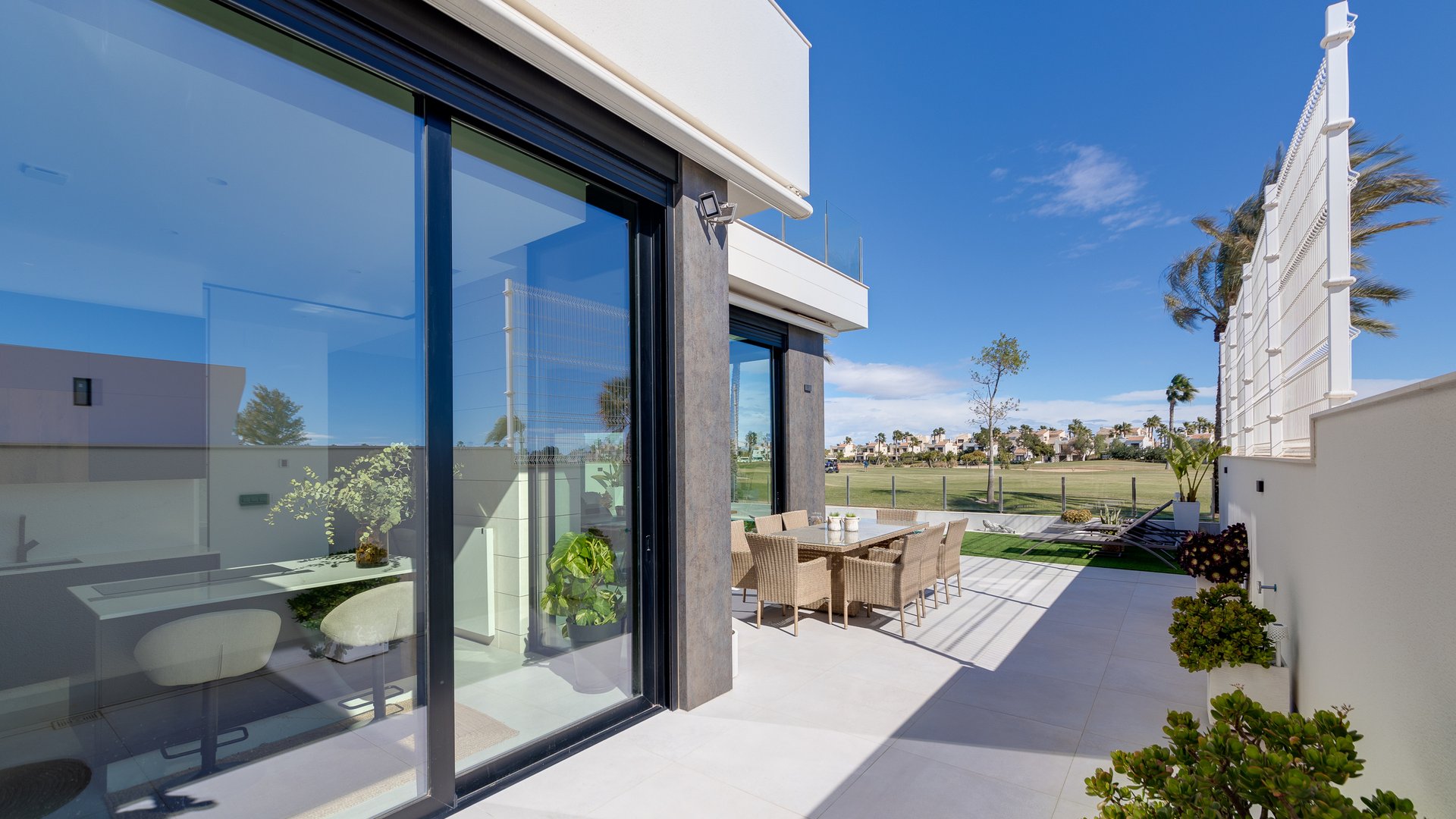 Obra nueva - Chalets -
Pilar de la Horadada