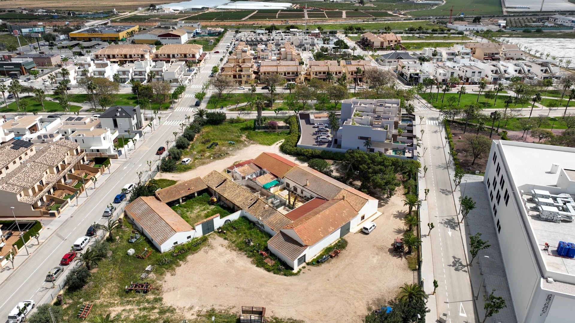 Obra nueva - Chalets -
Pilar de la Horadada