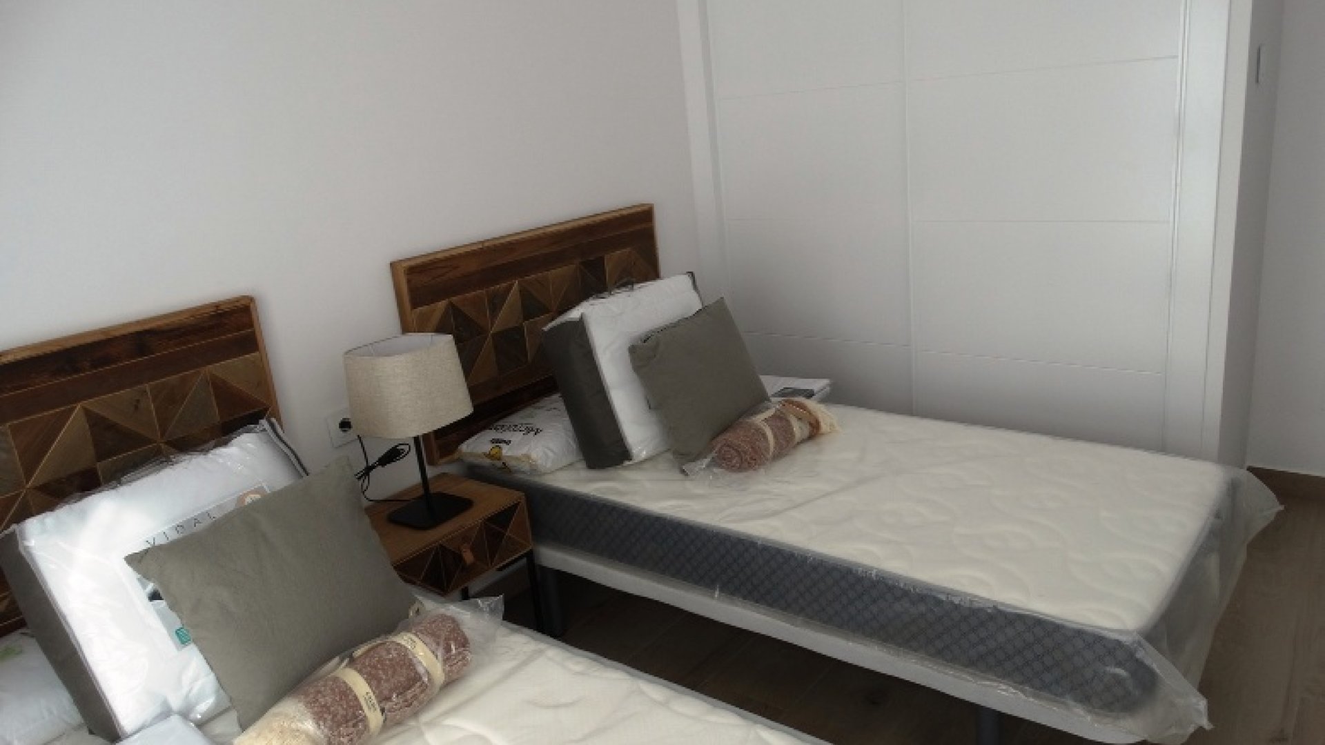 Obra nueva - Chalets -
Pilar de la Horadada