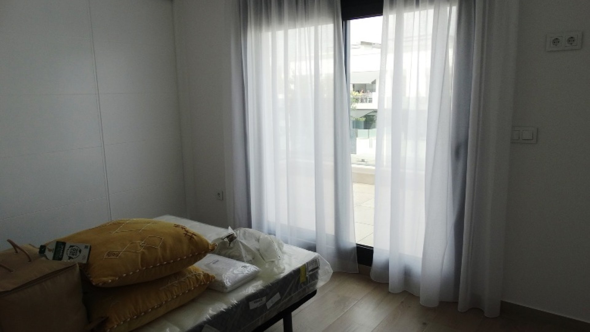 Obra nueva - Chalets -
Pilar de la Horadada