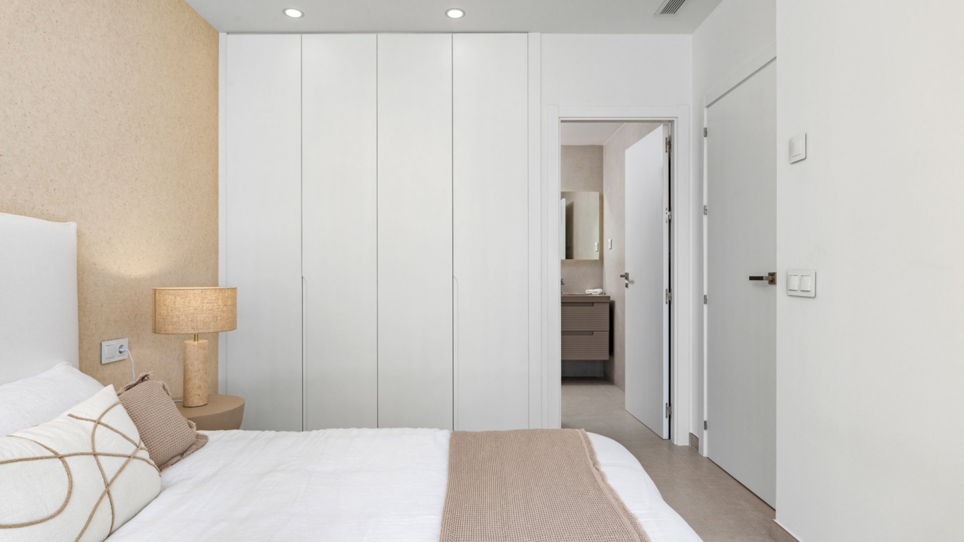 Obra nueva - Chalets -
Pilar de la Horadada