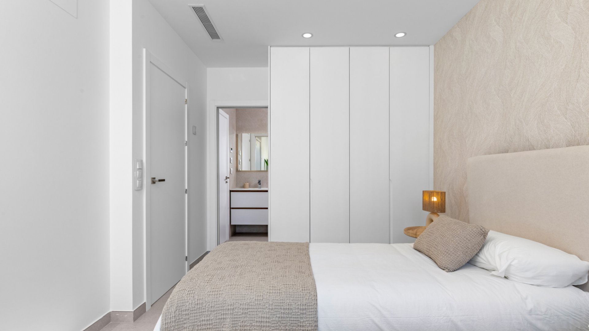 Obra nueva - Chalets -
Pilar de la Horadada