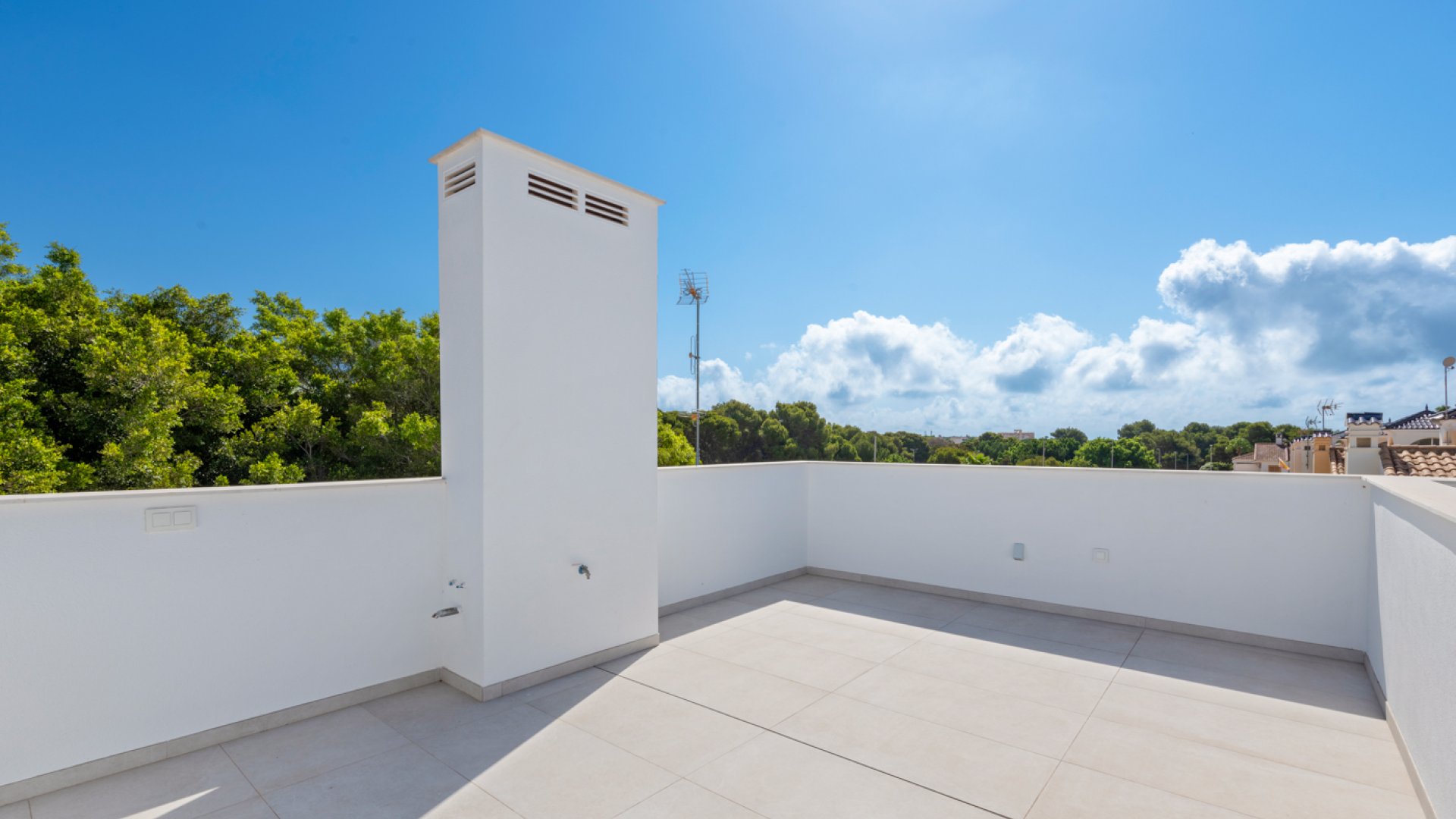 Obra nueva - Chalets -
Pilar de la Horadada