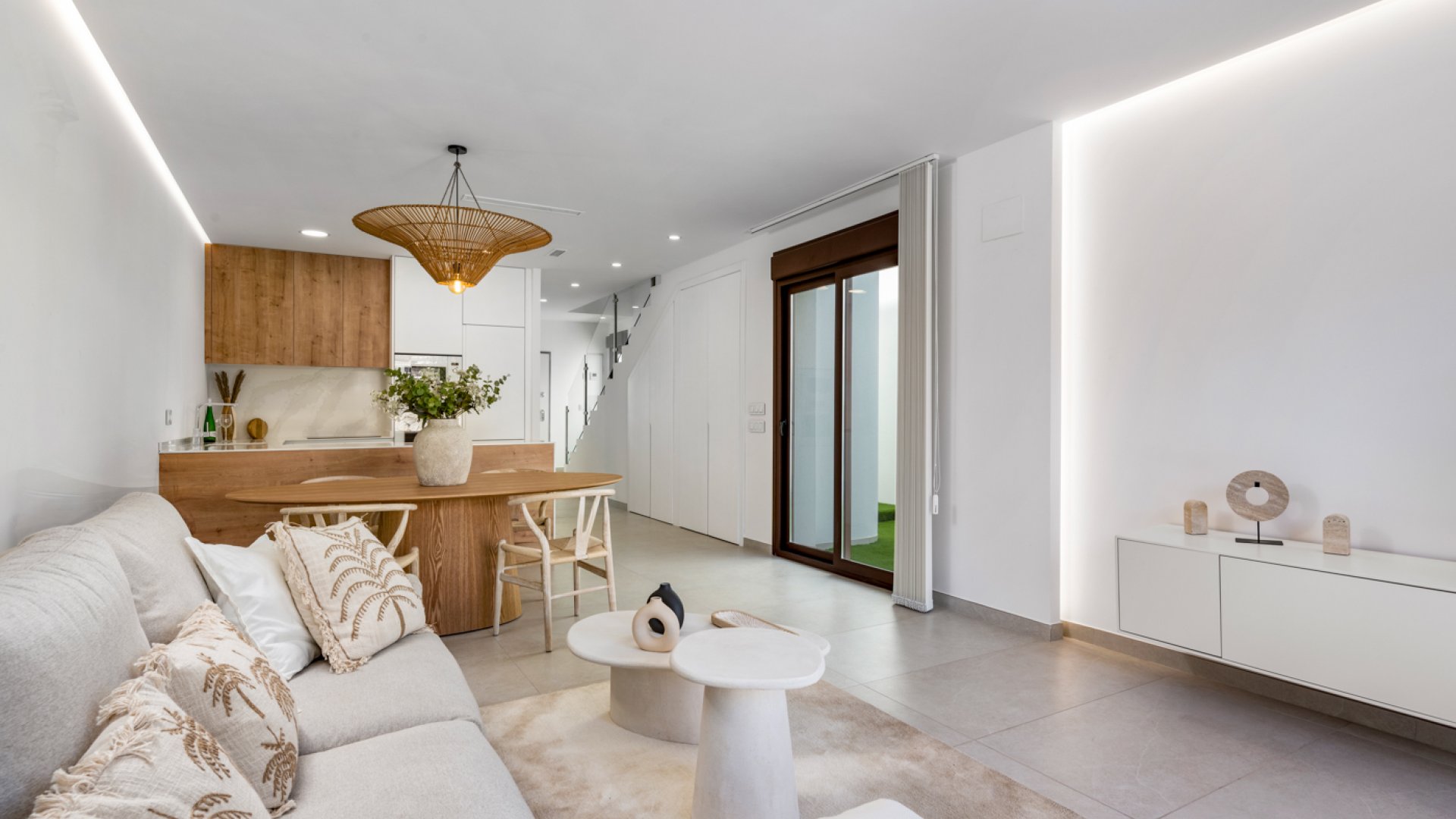 Obra nueva - Chalets -
Pilar de la Horadada