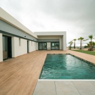 Obra nueva - Chalets -
Pinoso