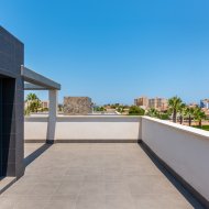 Obra nueva - Chalets -
Playa Paraiso