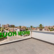 Obra nueva - Chalets -
Playa Paraiso