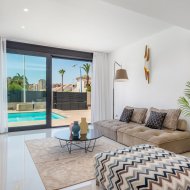 Obra nueva - Chalets -
Playa Paraiso