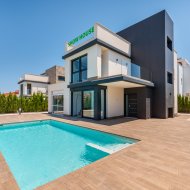 Obra nueva - Chalets -
Playa Paraiso