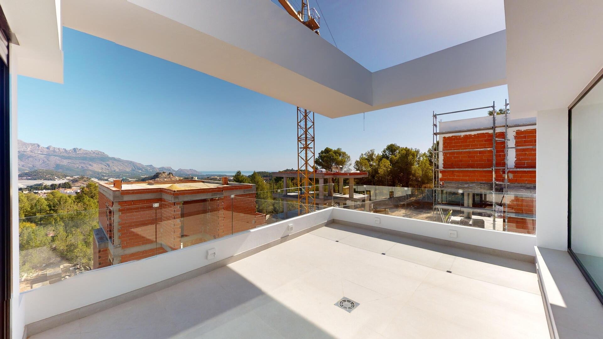 Obra nueva - Chalets -
Polop
