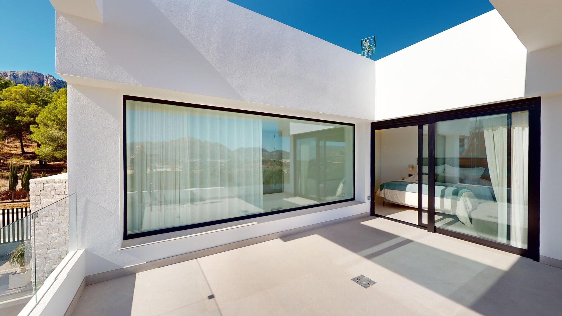 Obra nueva - Chalets -
Polop