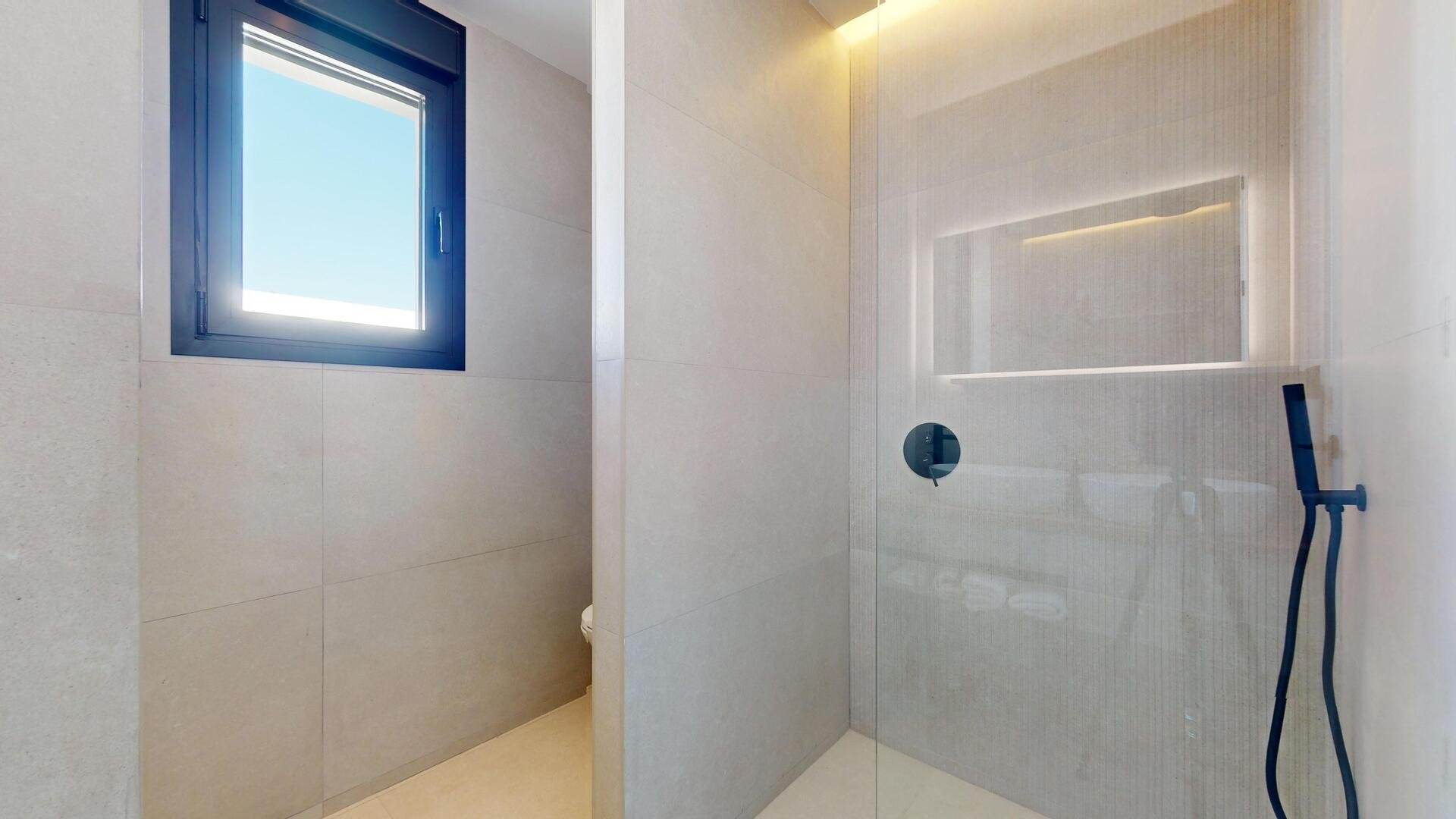 Obra nueva - Chalets -
Polop