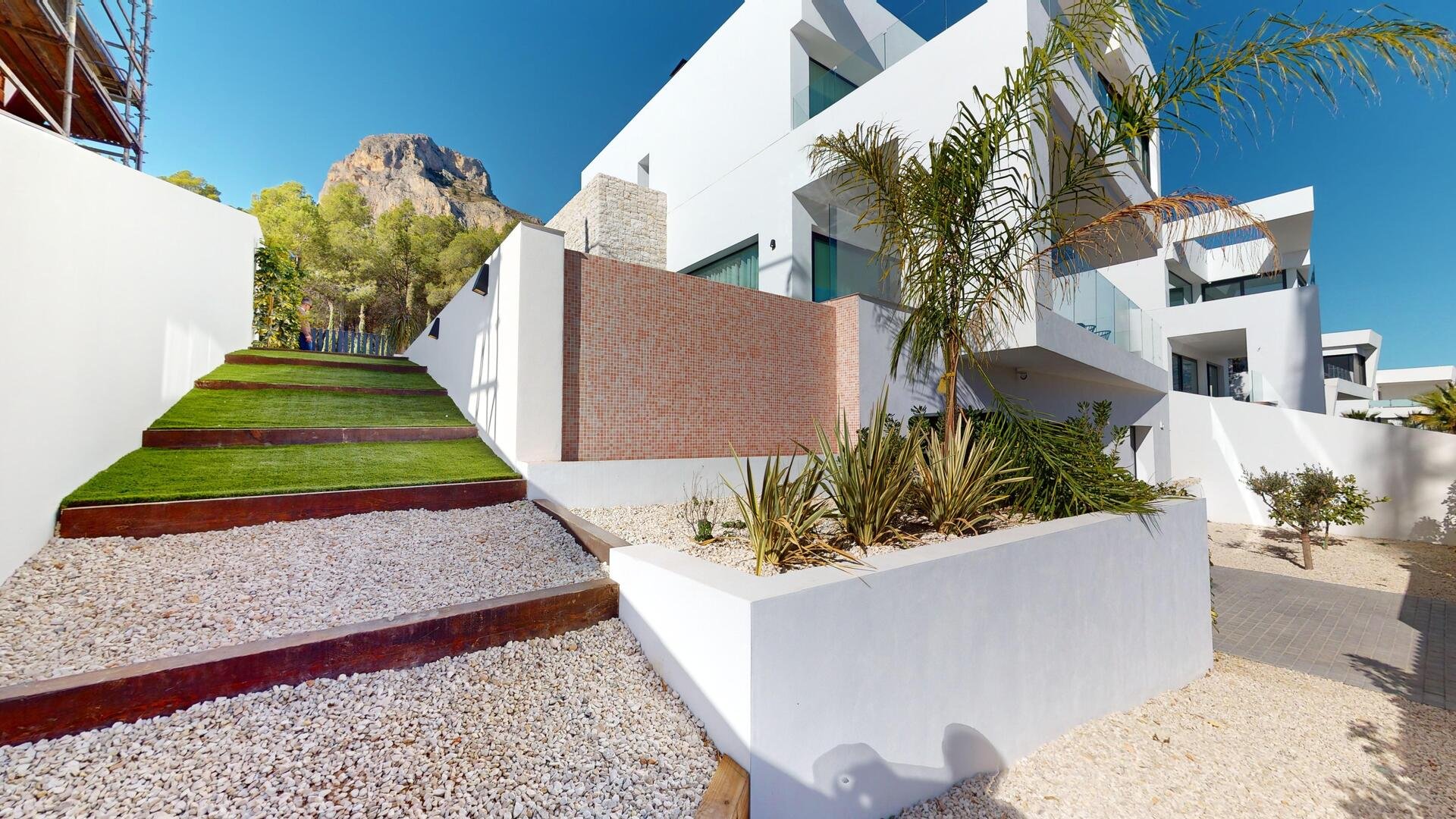 Obra nueva - Chalets -
Polop