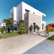 Obra nueva - Chalets -
Polop