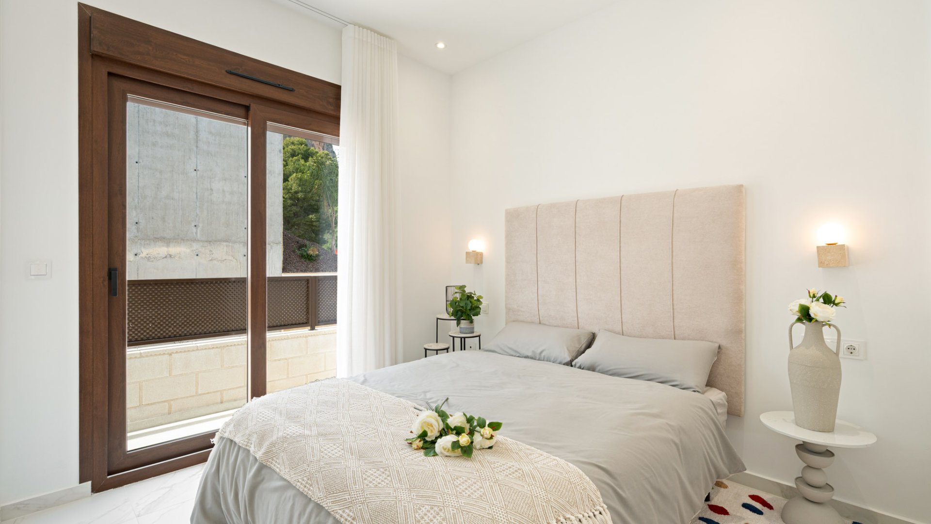 Obra nueva - Chalets -
Polop