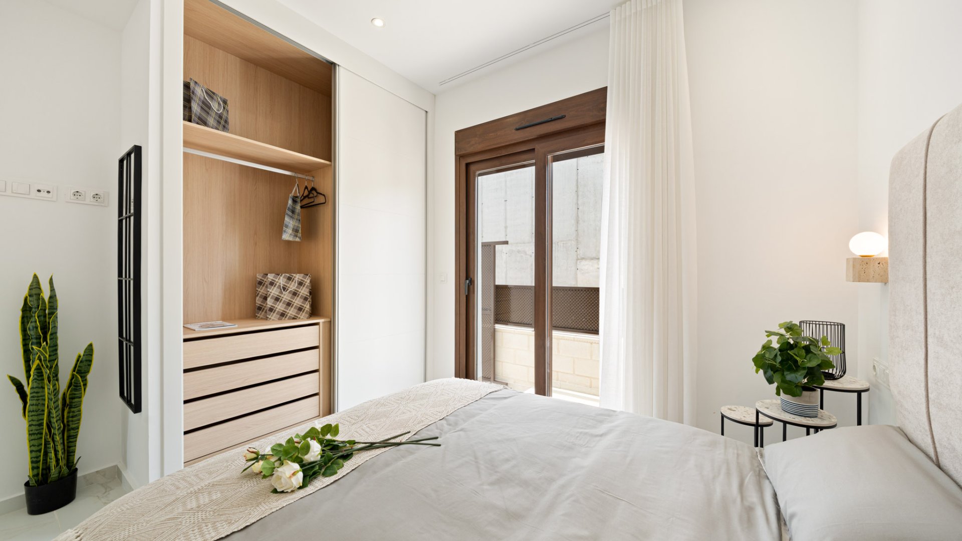 Obra nueva - Chalets -
Polop