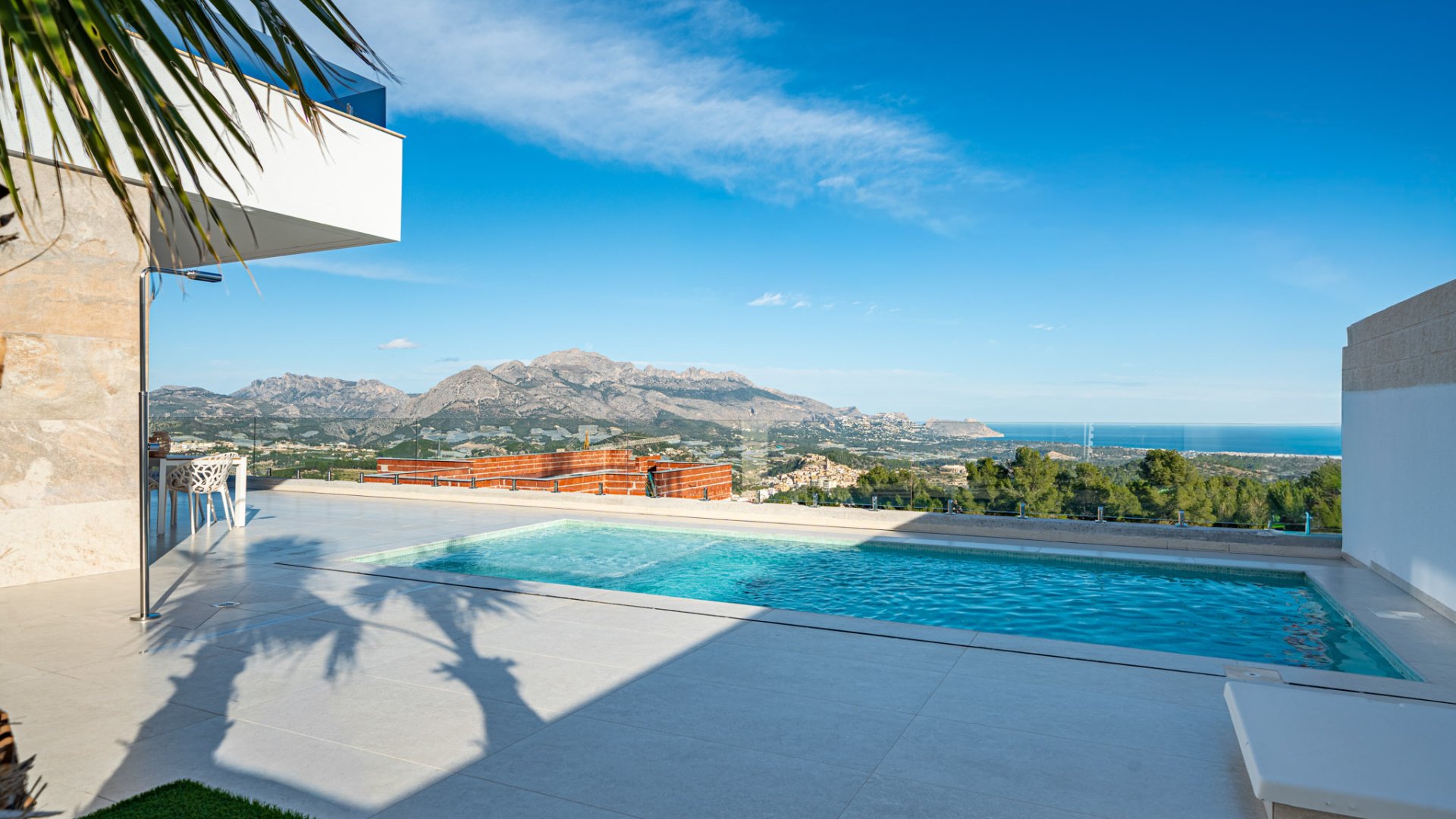Obra nueva - Chalets -
Polop