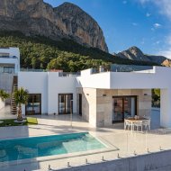 Obra nueva - Chalets -
Polop