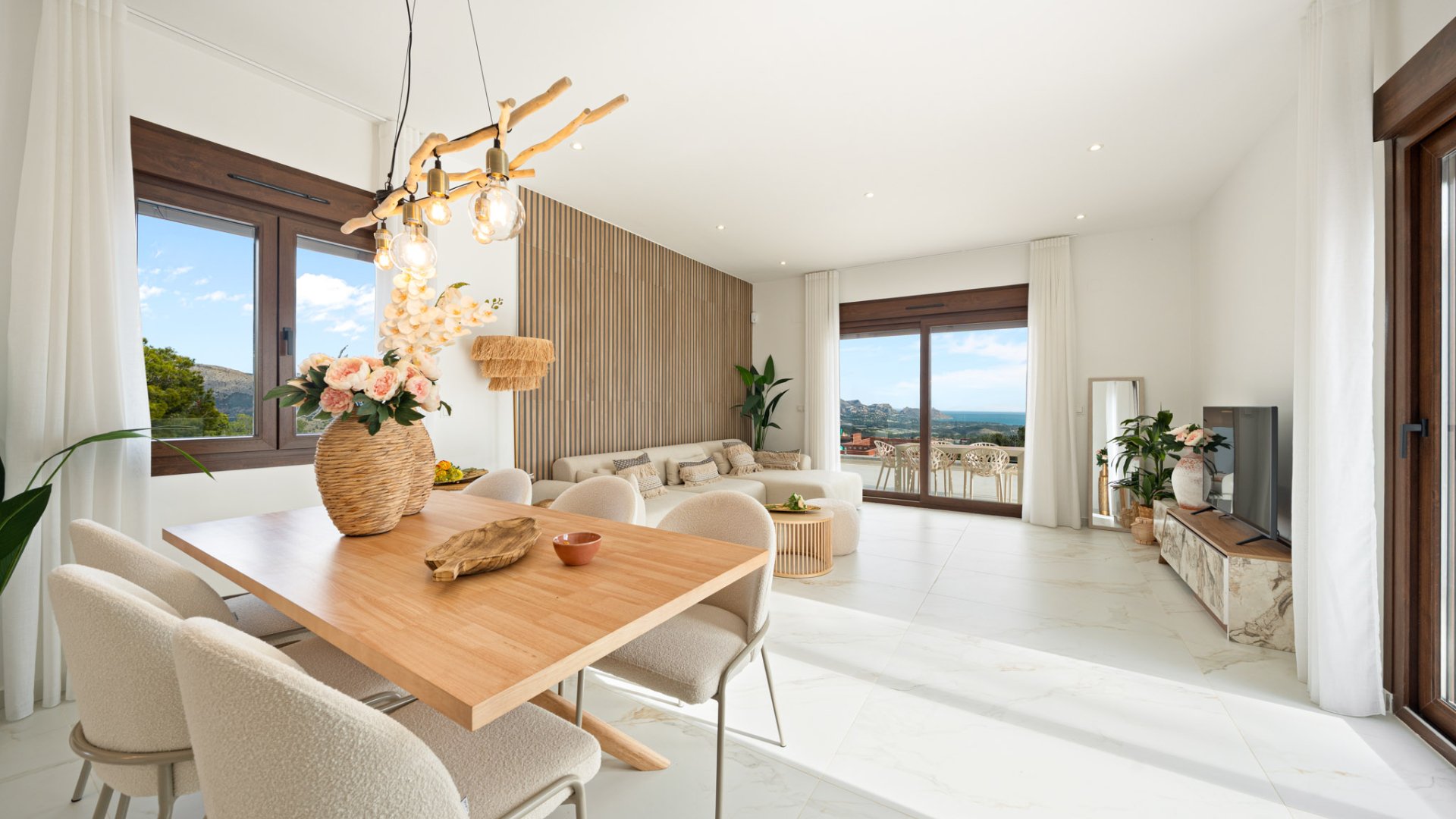Obra nueva - Chalets -
Polop