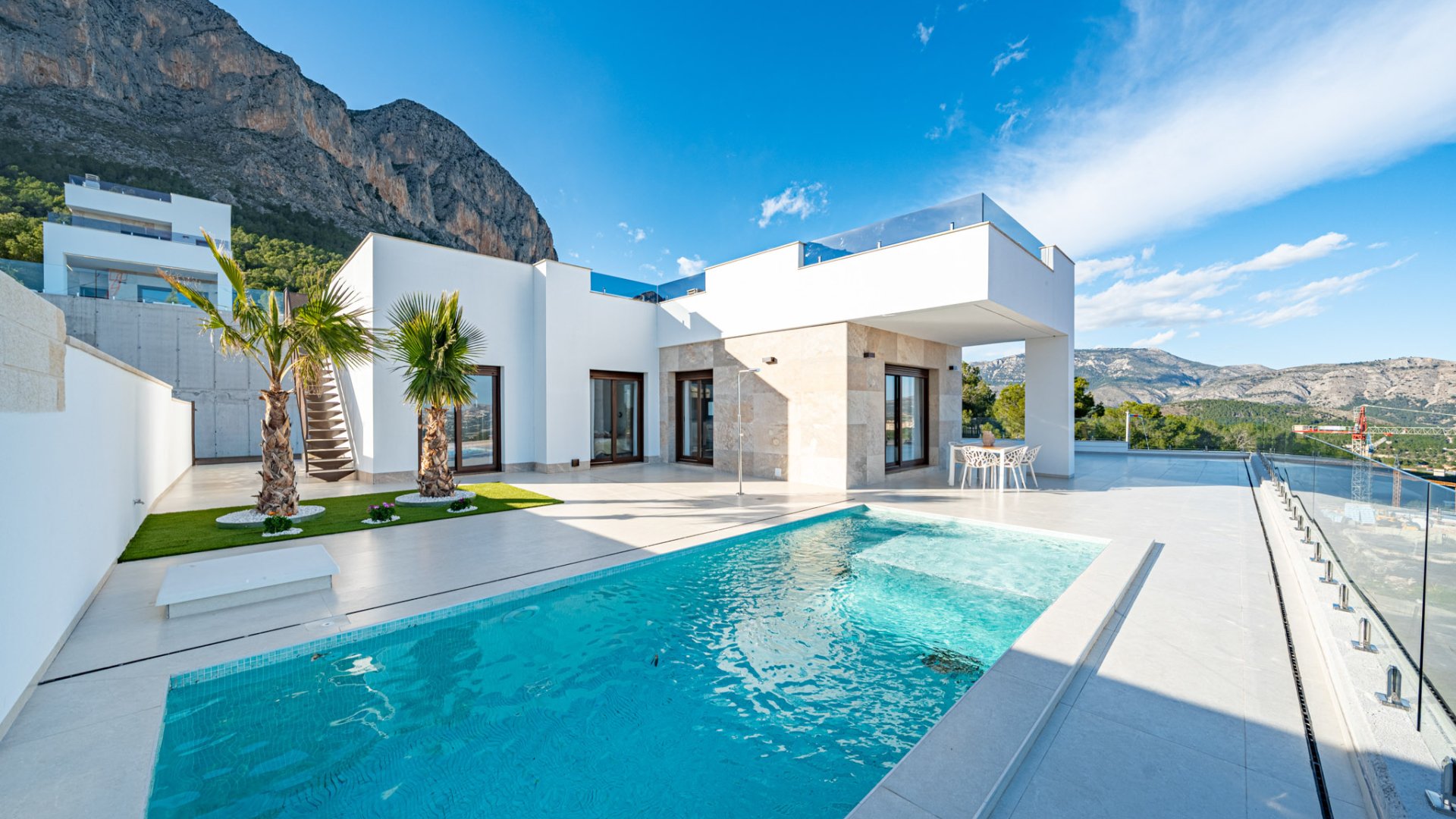 Obra nueva - Chalets -
Polop