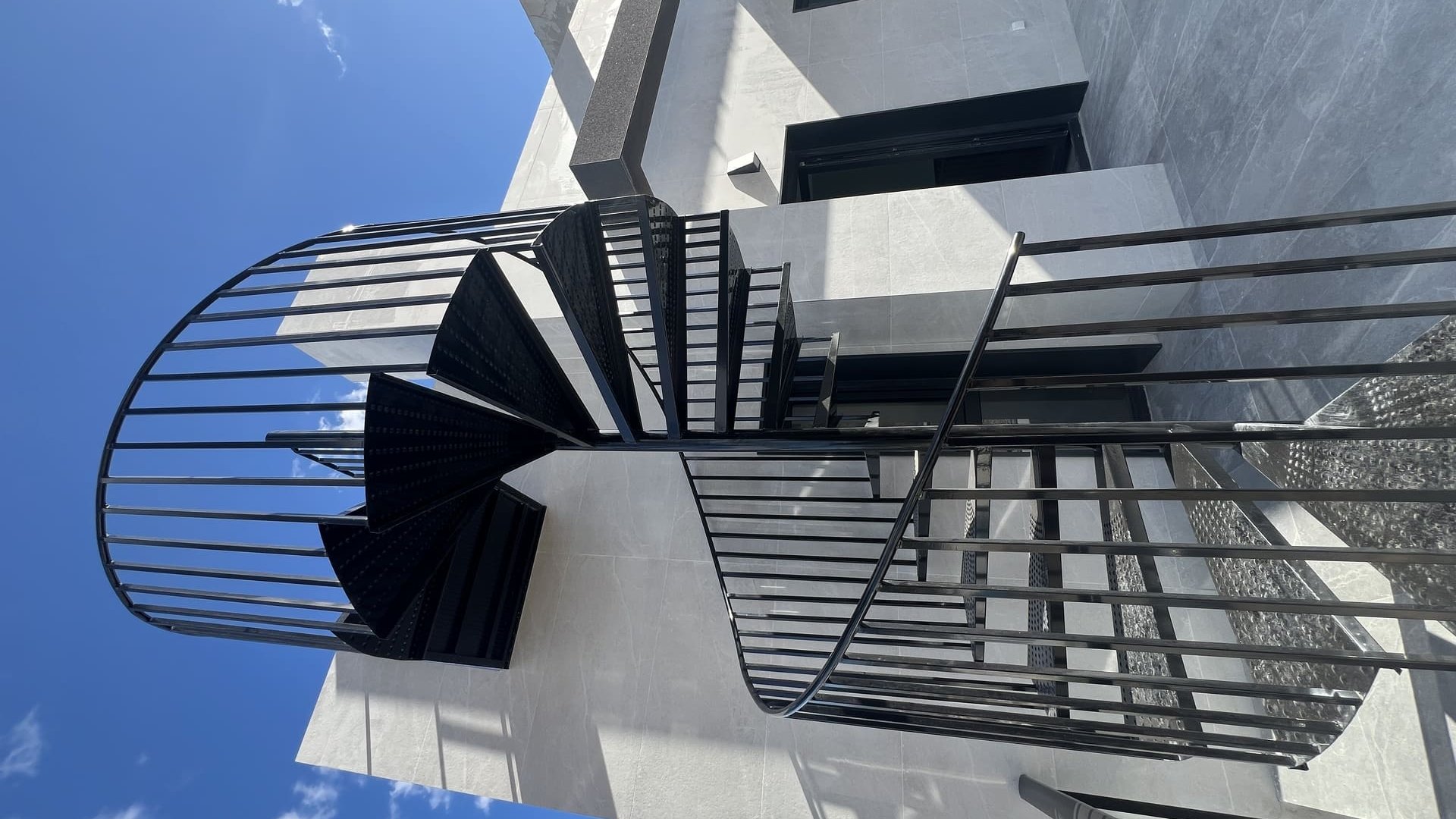 Obra nueva - Chalets -
Polop
